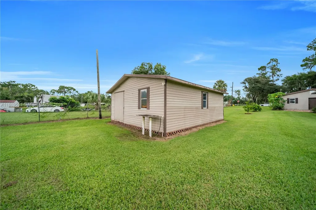 9431 Lake Marion Creek Road Other City - In The State Of Florida FL 33844