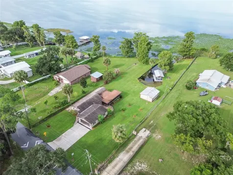 9431 Lake Marion Creek Road Other City - In The State Of Florida FL 33844