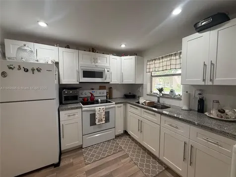 9581 Sunrise Lakes Boulevard Sunrise FL 33322