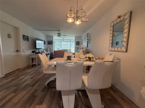 9581 Sunrise Lakes Boulevard Sunrise FL 33322