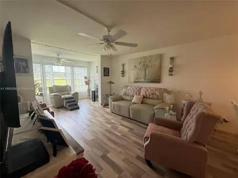 9581 Sunrise Lakes Boulevard Sunrise FL 33322