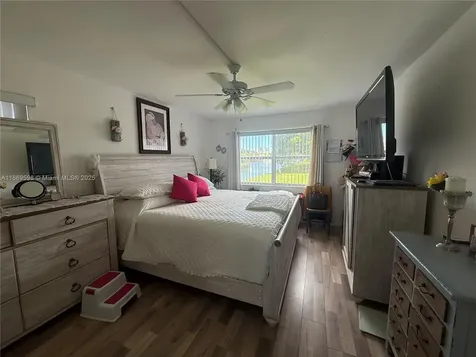 9581 Sunrise Lakes Boulevard Sunrise FL 33322
