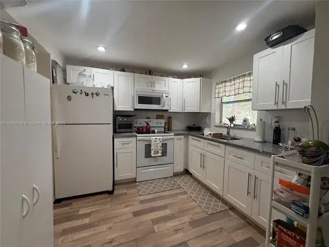 9581 Sunrise Lakes Boulevard Sunrise FL 33322