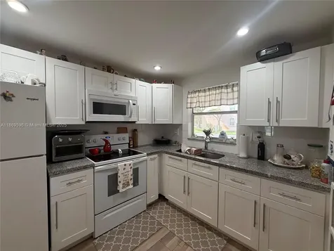 9581 Sunrise Lakes Boulevard Sunrise FL 33322
