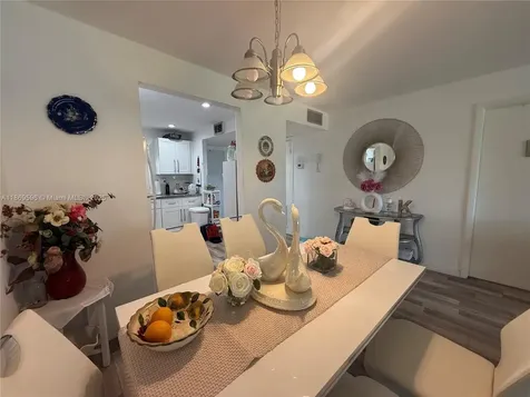 9581 Sunrise Lakes Boulevard Sunrise FL 33322