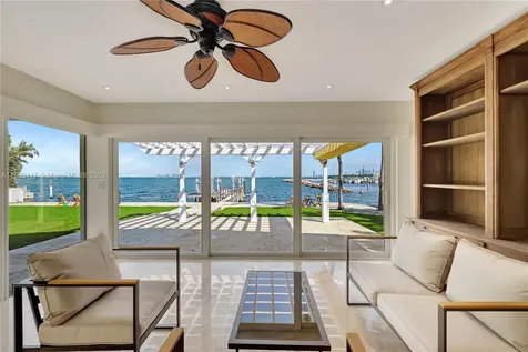 200 Harbor Drive Key Biscayne FL 33149