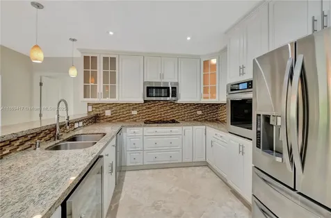 200 Harbor Drive Key Biscayne FL 33149