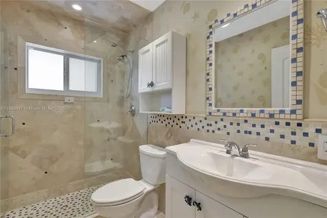 200 Harbor Drive Key Biscayne FL 33149