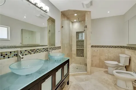 200 Harbor Drive Key Biscayne FL 33149