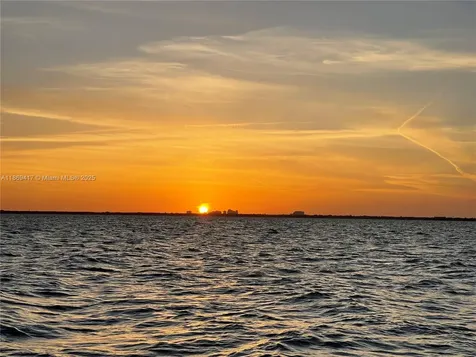 200 Harbor Drive Key Biscayne FL 33149