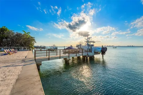 200 Harbor Drive Key Biscayne FL 33149