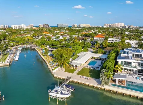 200 Harbor Drive Key Biscayne FL 33149