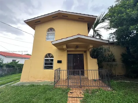 2798 SW 33rd Avenue Miami FL 33133