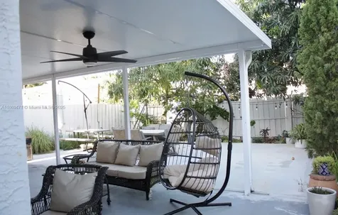 909 NE 41st Terrace Homestead FL 33033