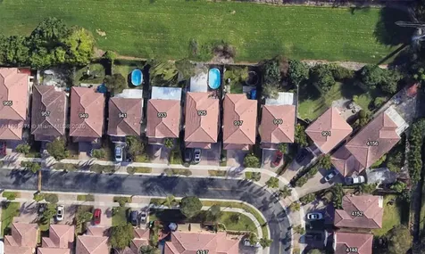 909 NE 41st Terrace Homestead FL 33033