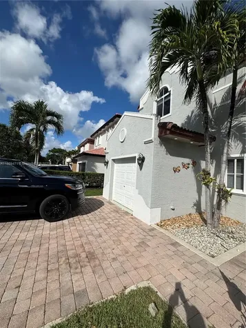909 NE 41st Terrace Homestead FL 33033