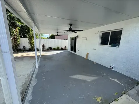 909 NE 41st Terrace Homestead FL 33033