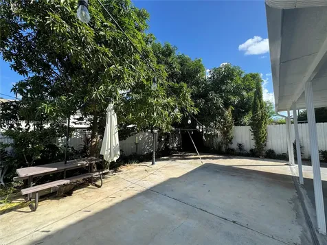 909 NE 41st Terrace Homestead FL 33033