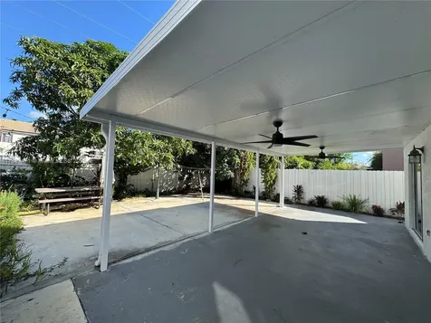 909 NE 41st Terrace Homestead FL 33033