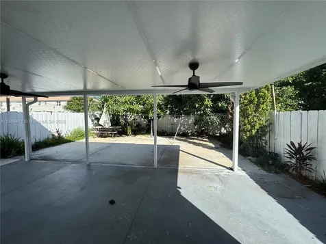 909 NE 41st Terrace Homestead FL 33033