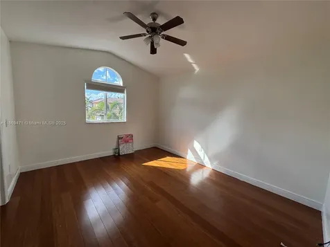 909 NE 41st Terrace Homestead FL 33033