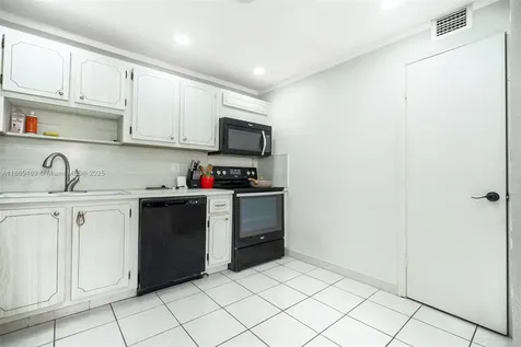 1811 Jefferson Street Hollywood FL 33020
