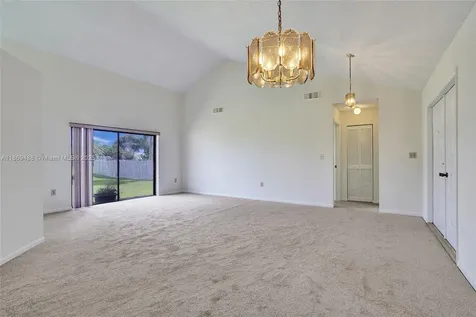 640 Fairfax Avenue Davie FL 33325
