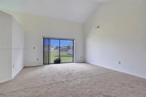 640 Fairfax Avenue Davie FL 33325