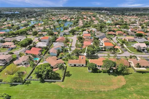 640 Fairfax Avenue Davie FL 33325