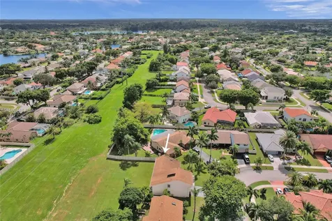 640 Fairfax Avenue Davie FL 33325