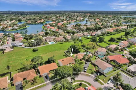 640 Fairfax Avenue Davie FL 33325