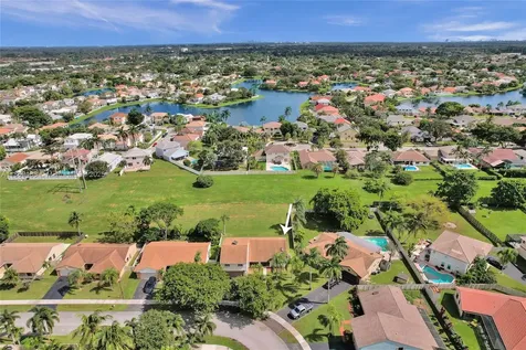 640 Fairfax Avenue Davie FL 33325