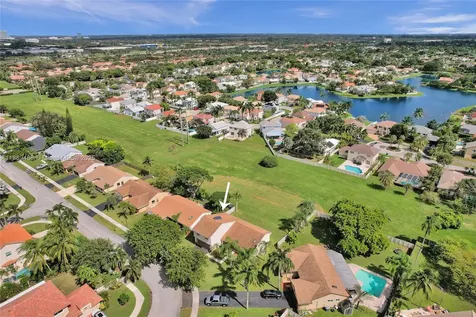 640 Fairfax Avenue Davie FL 33325