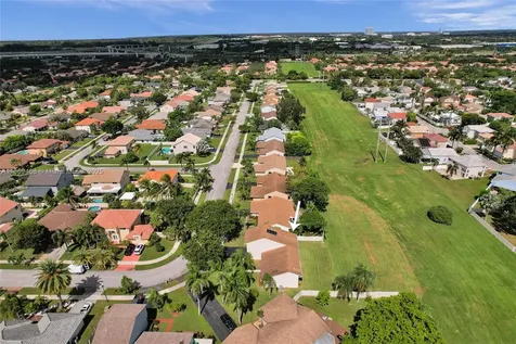 640 Fairfax Avenue Davie FL 33325