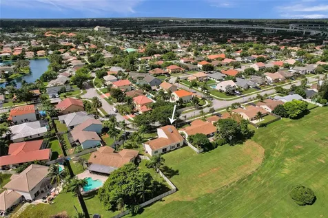 640 Fairfax Avenue Davie FL 33325