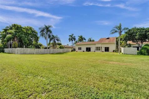 640 Fairfax Avenue Davie FL 33325
