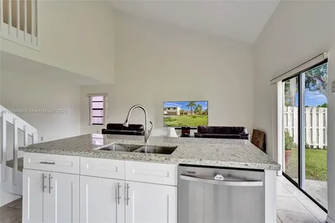 640 Fairfax Avenue Davie FL 33325