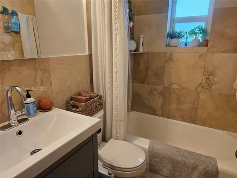455 NW 127th Street North Miami FL 33168