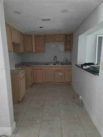 3000 NW 8th Court Fort Lauderdale FL 33311