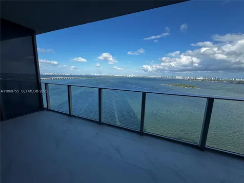 700 NE 24 Miami FL 33137