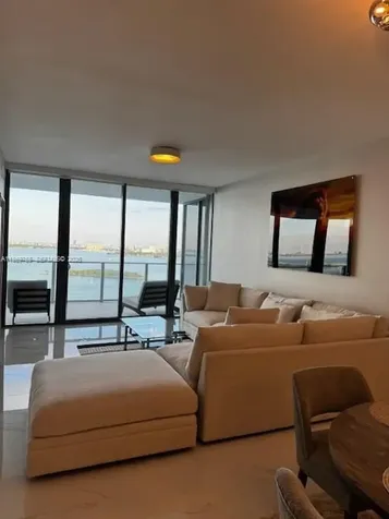 700 NE 24 Miami FL 33137