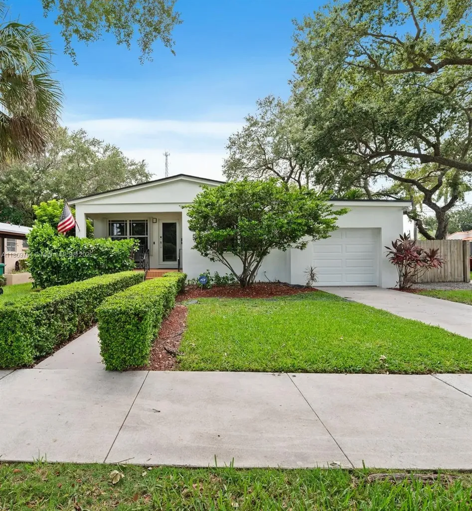 3800 SW 68th Avenue Miami FL 33155