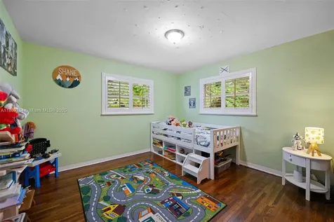 3800 SW 68th Avenue Miami FL 33155