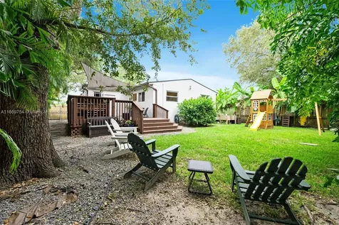 3800 SW 68th Avenue Miami FL 33155