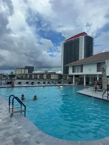 Hallandale Beach FL 33009