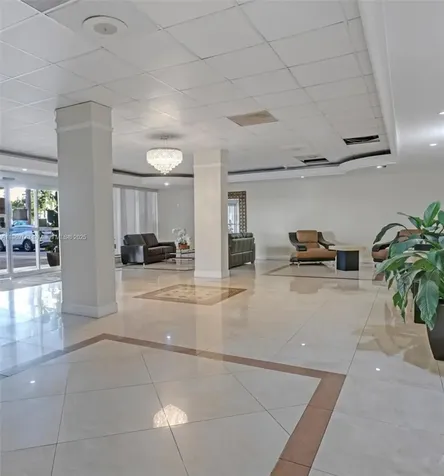 Hallandale Beach FL 33009