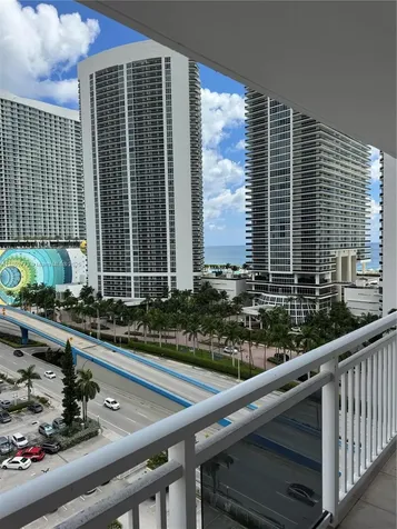 Hallandale Beach FL 33009