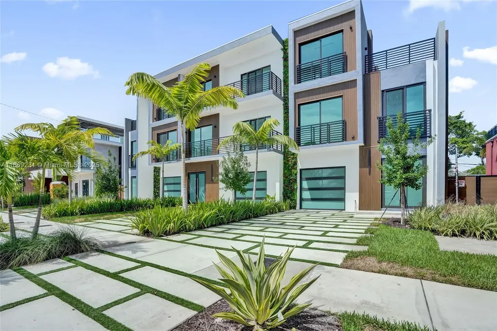 1825 NE 26th Avenue Fort Lauderdale FL 33305