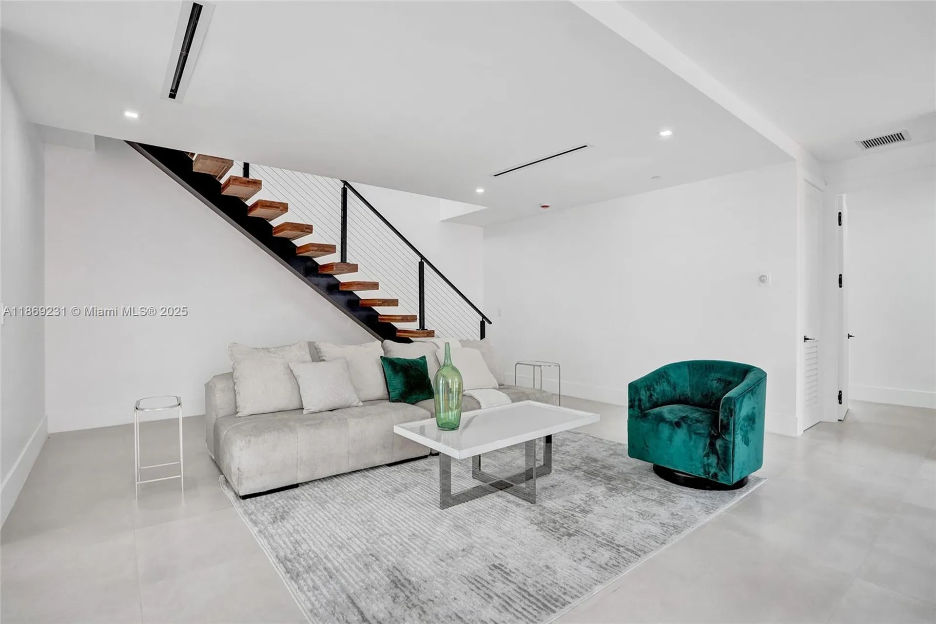 1825 NE 26th Avenue Fort Lauderdale FL 33305