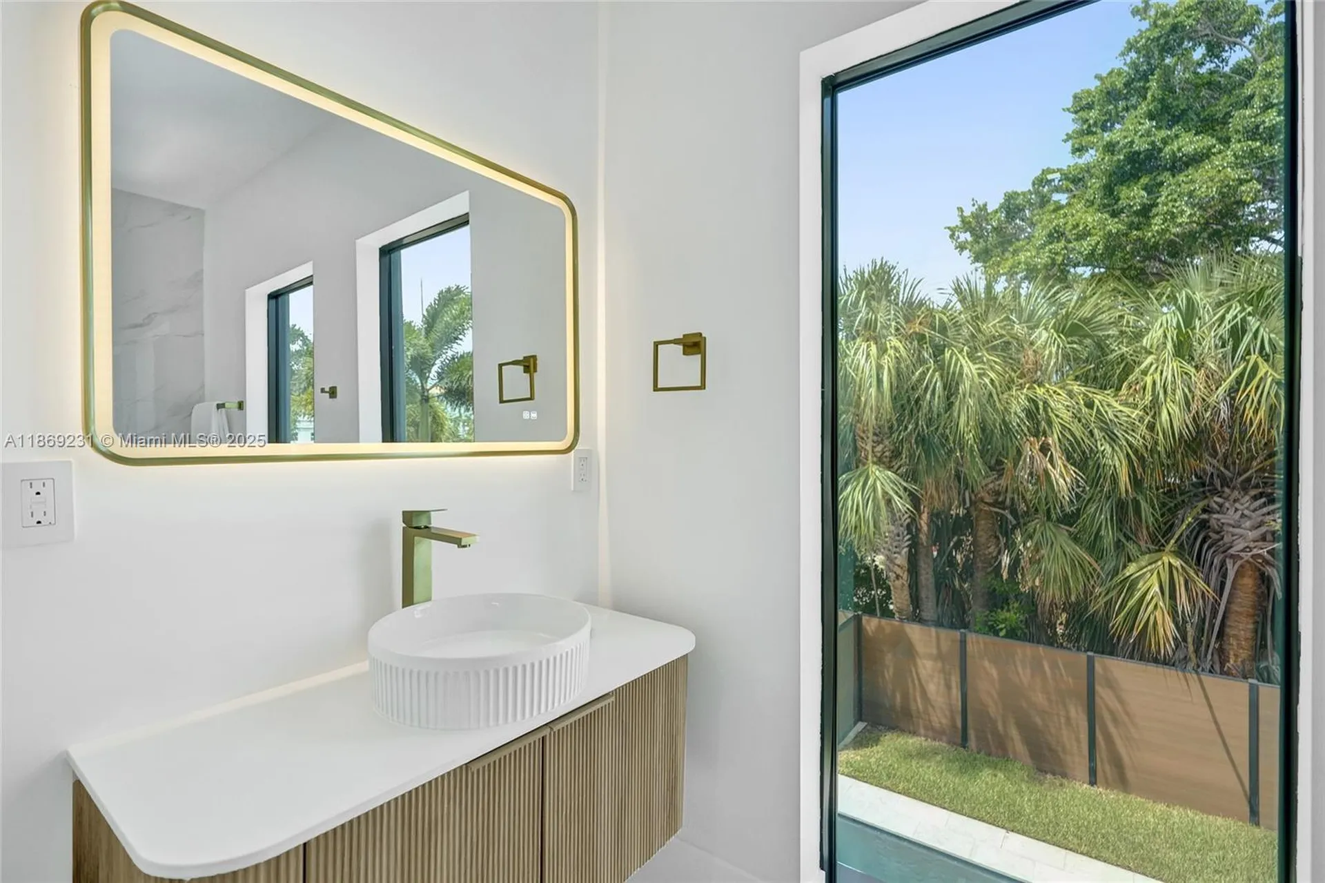 1825 NE 26th Avenue Fort Lauderdale FL 33305